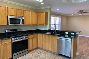 1437 Thornhill Ln, Little Elm, TX 75068 - Photo 3