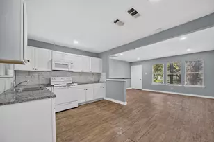 8323 Lapanto Ln, Dallas, TX 75227 - Photo 5