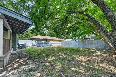 8323 Lapanto Lane, Dallas, TX 75227 - Photo 17