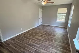 549 Neomi Ave, Dallas, TX 75217 - Photo 7