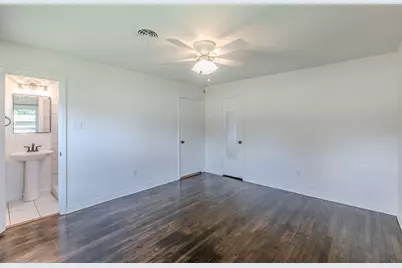 2200 N 52nd Street, Waco, TX 76710 - Photo 11