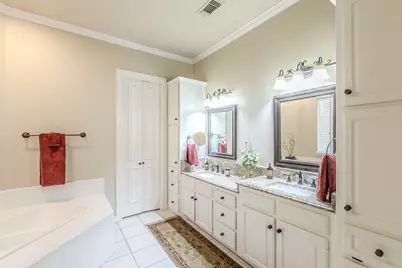757 Village Green Drive, DeSoto, TX 75115 - Photo 15