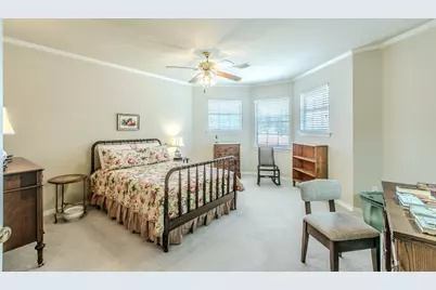 757 Village Green Drive, DeSoto, TX 75115 - Photo 23