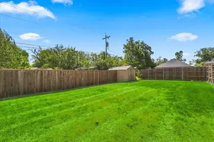 208 Diane Dr, Sanger, TX 76266 - Photo 33