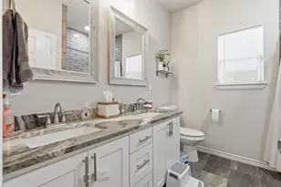328 Ridge Dr N, Cleburne, TX 76033 - Photo 17