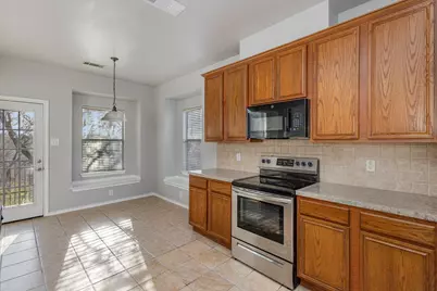 7920 Glenway Drive, Dallas, TX 75249 - Photo 11