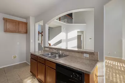 7920 Glenway Drive, Dallas, TX 75249 - Photo 13