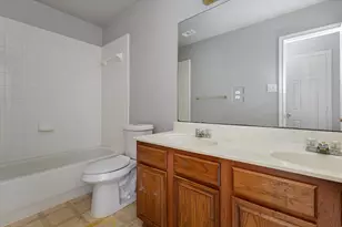 7920 Glenway Dr, Dallas, TX 75249 - Photo 27