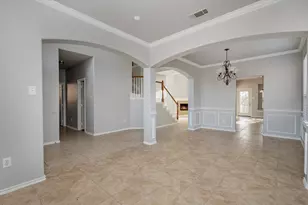 7920 Glenway Dr, Dallas, TX 75249 - Photo 5