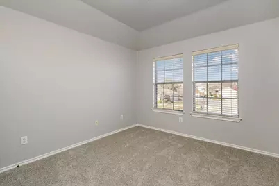 7920 Glenway Drive, Dallas, TX 75249 - Photo 25