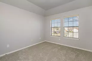 7920 Glenway Dr, Dallas, TX 75249 - Photo 25