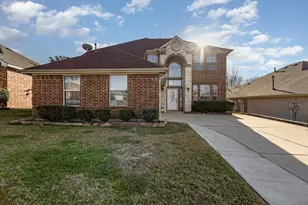 7920 Glenway Dr, Dallas, TX 75249 - Photo 1