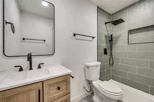 1646 Jackson St, Grand Prairie, TX 75051 - Photo 11