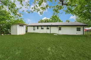 1646 Jackson St, Grand Prairie, TX 75051 - Photo 11