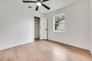 1646 Jackson St, Grand Prairie, TX 75051 - Photo 9