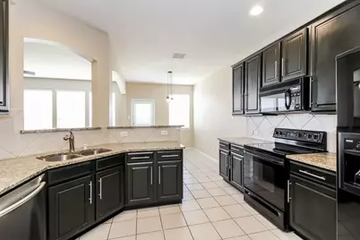 10613 Lansdowne Lane, Rowlett, TX 75089 - Photo 5