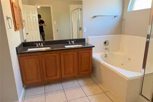 10613 Lansdowne Ln, Rowlett, TX 75089 - Photo 9