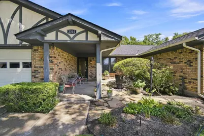 2310 Louise Lane, Ennis, TX 75119 - Photo 3
