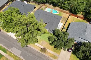 2310 Louise Ln, Ennis, TX 75119 - Photo 29