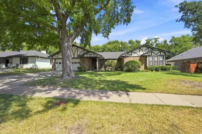 2310 Louise Lane, Ennis, TX 75119 - Photo 5