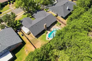 2310 Louise Ln, Ennis, TX 75119 - Photo 31
