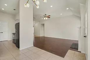6017 Hilltop Dr, Watauga, TX 76148 - Photo 11