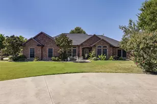 137 Cactus Rd, Waxahachie, TX 75165 - Photo 1