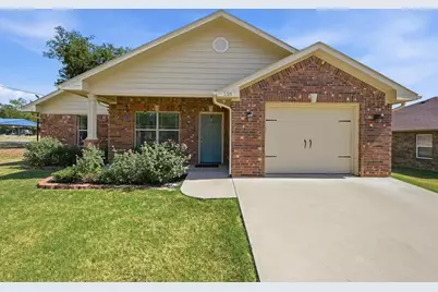 305 E Bonham, Tom Bean, TX 75489 - Photo 1