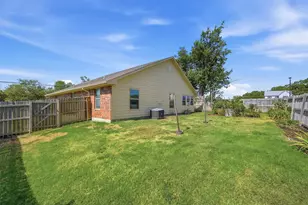 305 E Bonham, Tom Bean, TX 75489 - Photo 25