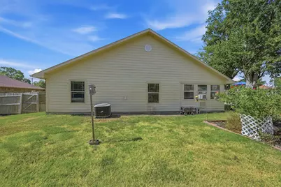 305 E Bonham, Tom Bean, TX 75489 - Photo 29