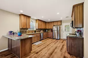 305 E Bonham, Tom Bean, TX 75489 - Photo 7