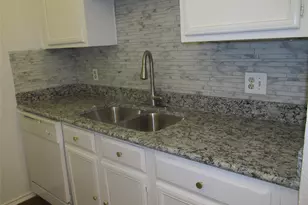 9600 Royal Ln, Dallas, TX 75243 - Photo 7