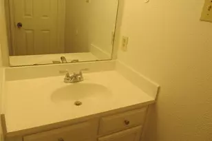 9600 Royal Ln, Dallas, TX 75243 - Photo 17