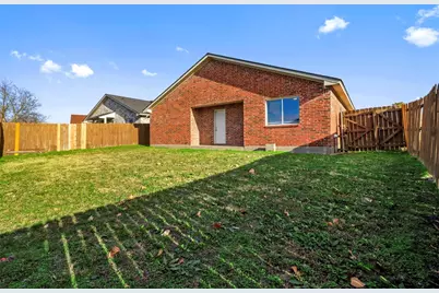 1716 Manor Garden, Greenville, TX 75401 - Photo 15