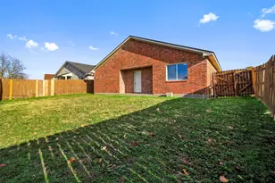 1716 Manor Garden, Greenville, TX 75401 - Photo 15