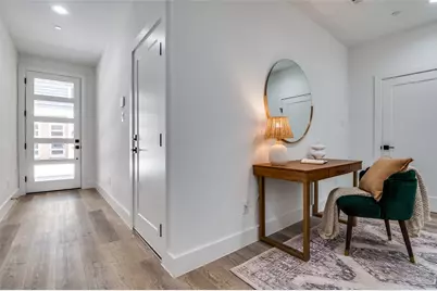 631 N Tyler Street #302, Dallas, TX 75208 - Photo 3