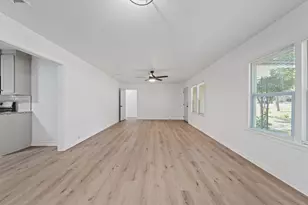 903 E Ave C, Valley Mills, TX 76689 - Photo 5