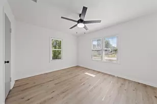 903 E Ave C, Valley Mills, TX 76689 - Photo 13