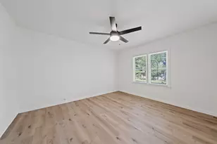 903 E Ave C, Valley Mills, TX 76689 - Photo 15