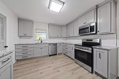 903 E Avenue C, Valley Mills, TX 76689 - Photo 7