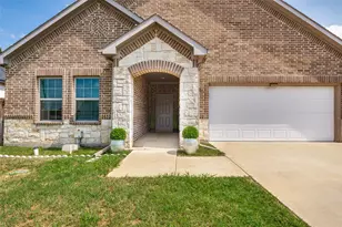 2723 Pike Dr, Lancaster, TX 75134 - Photo 1