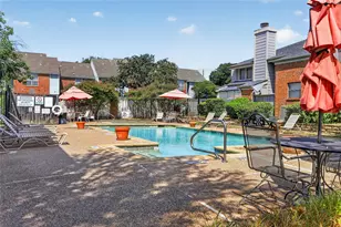 2105 Count Fleet Dr, Arlington, TX 76011 - Photo 13
