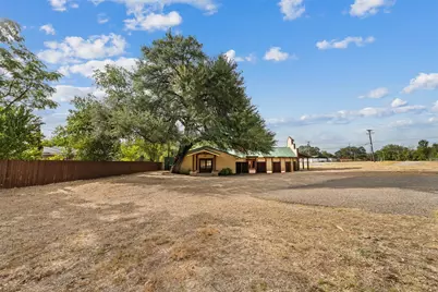 6401 Rock Creek Road, Waco, TX 76708 - Photo 39