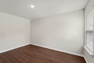 2208 Sayle St, Greenville, TX 75401 - Photo 13