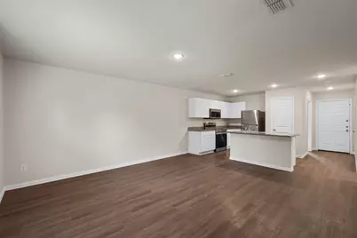 2208 Sayle Street, Greenville, TX 75401 - Photo 3