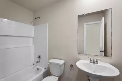 2208 Sayle Street, Greenville, TX 75401 - Photo 17