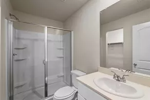 2208 Sayle St, Greenville, TX 75401 - Photo 15
