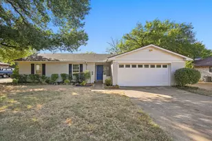 1215 Cindy Ln, Cleburne, TX 76033 - Photo 1