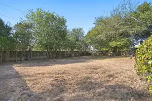 1215 Cindy Ln, Cleburne, TX 76033 - Photo 25