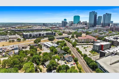 314 N Harding Street, Fort Worth, TX 76102 - Photo 17